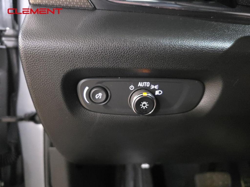 used 2023 Chevrolet Traverse car, priced at $41,500