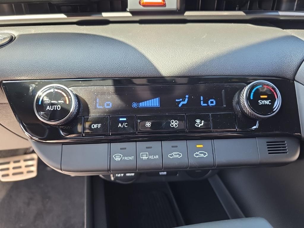 new 2025 Hyundai Elantra car, priced at $21,395