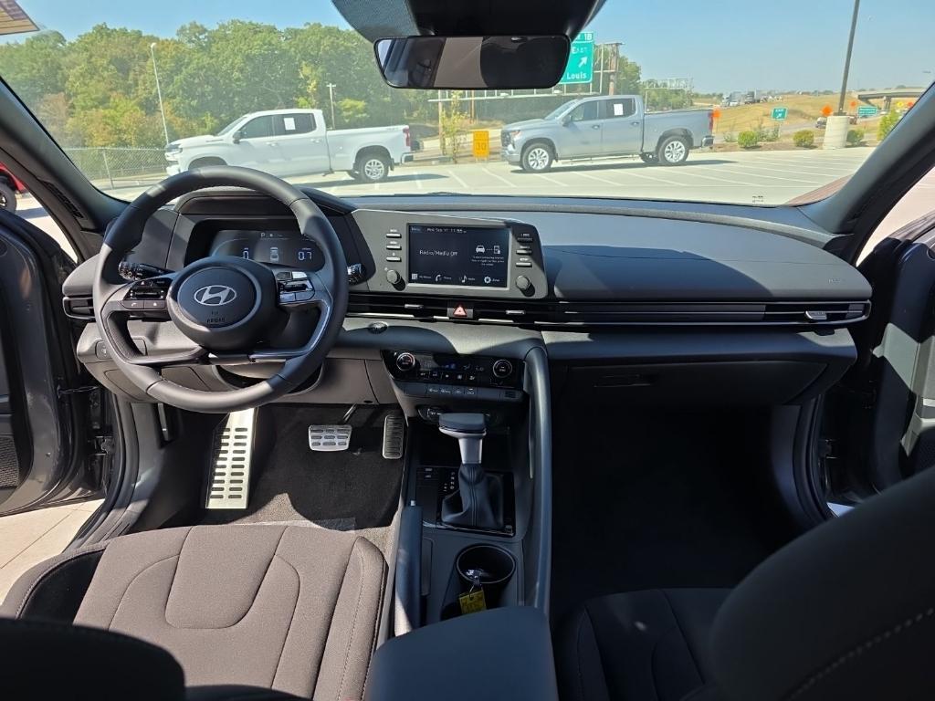 new 2025 Hyundai Elantra car, priced at $21,395