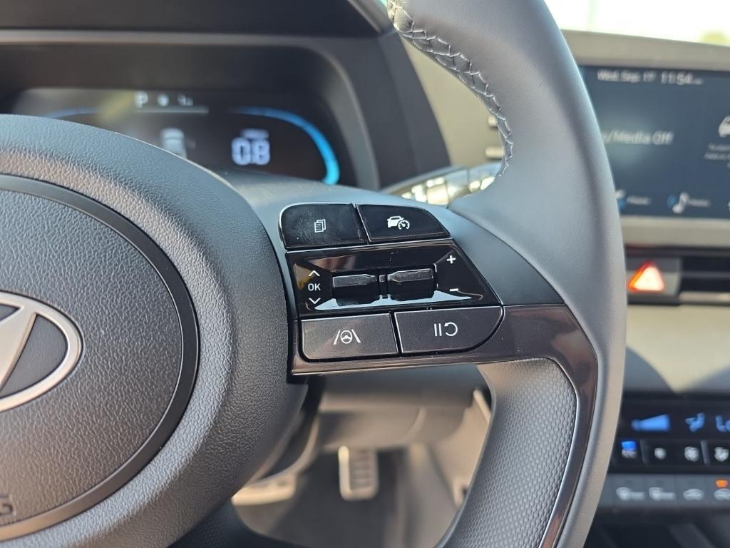 new 2025 Hyundai Elantra car, priced at $21,395