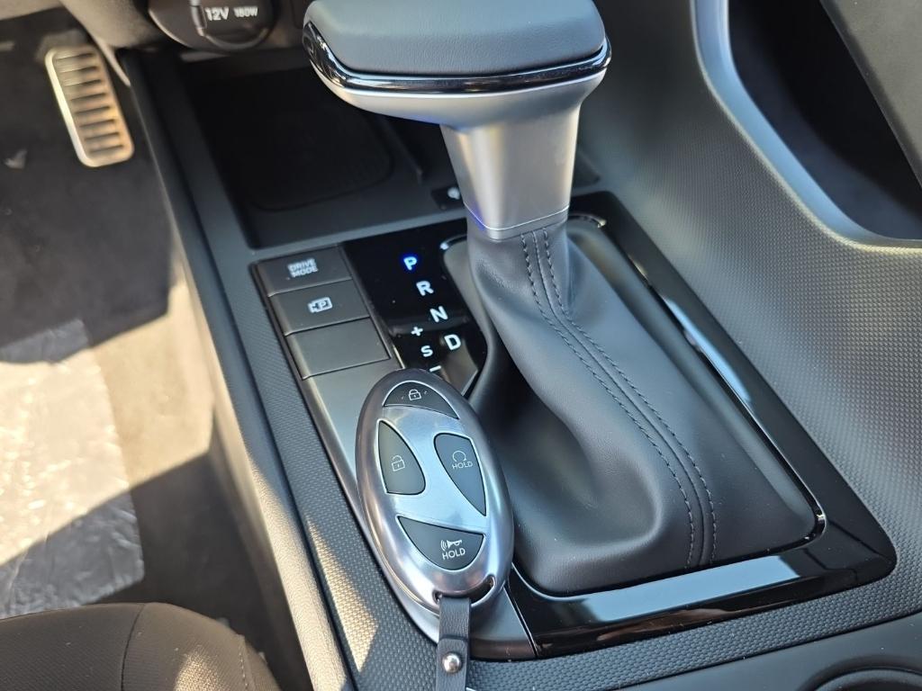 new 2025 Hyundai Elantra car, priced at $21,395