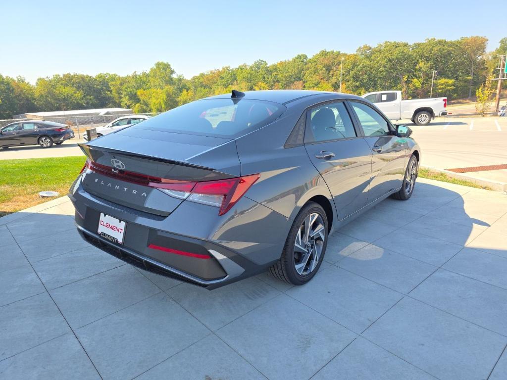 new 2025 Hyundai Elantra car, priced at $21,395
