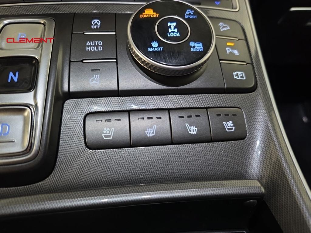 used 2023 Hyundai Santa Fe car, priced at $32,000