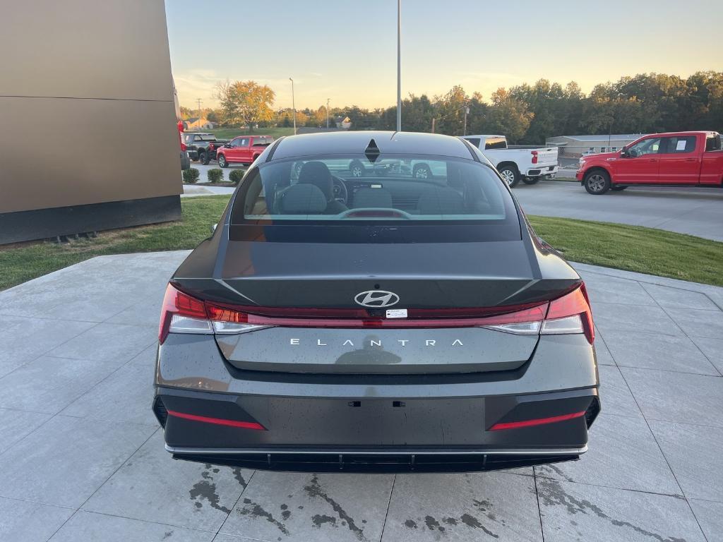 new 2024 Hyundai Elantra car, priced at $25,365