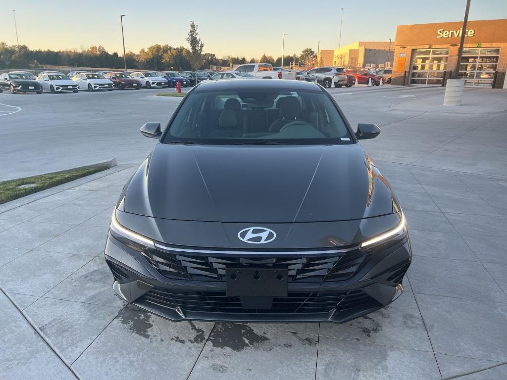 new 2024 Hyundai Elantra car, priced at $25,365