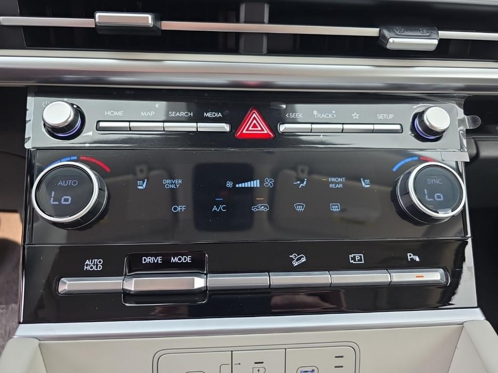 new 2026 Hyundai SANTA FE HEV car, priced at $35,895