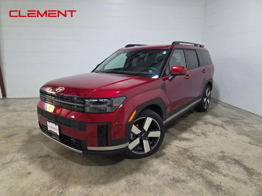 used 2025 Hyundai Santa Fe car, priced at $39,000