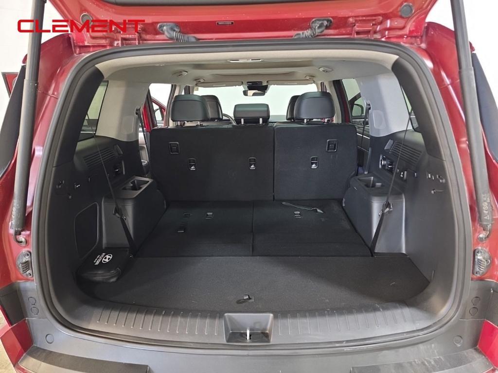 used 2025 Hyundai Santa Fe car, priced at $39,497