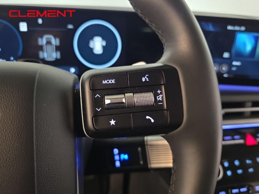 used 2025 Hyundai Santa Fe car, priced at $39,497