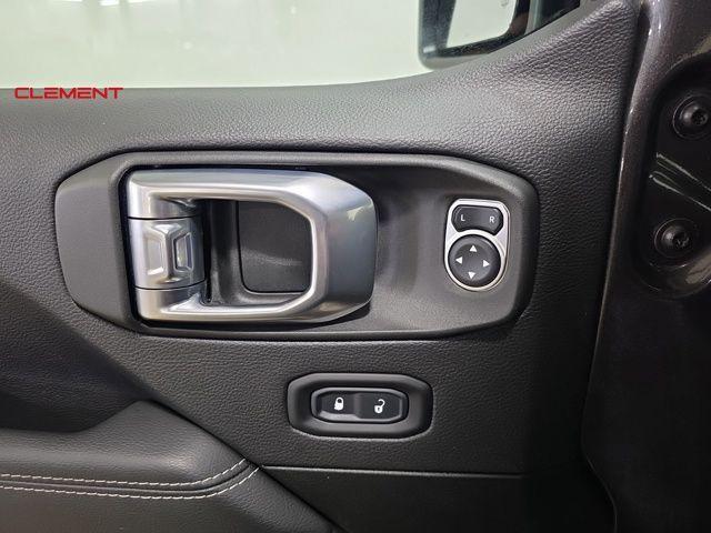 used 2021 Jeep Gladiator car, priced at $32,400