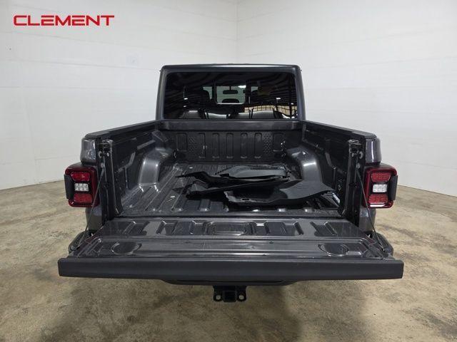 used 2021 Jeep Gladiator car, priced at $32,900