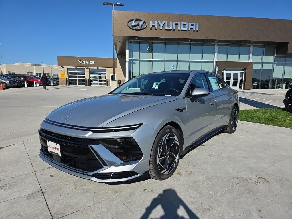 new 2026 Hyundai Sonata car, priced at $30,732