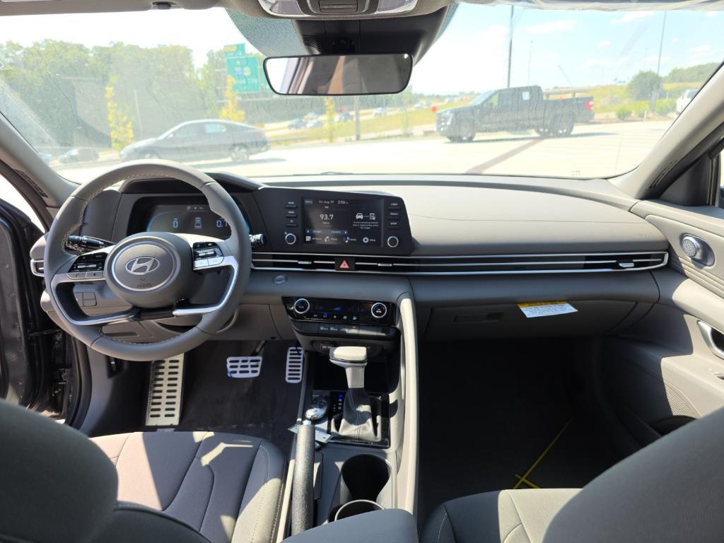 new 2025 Hyundai Elantra car, priced at $21,325
