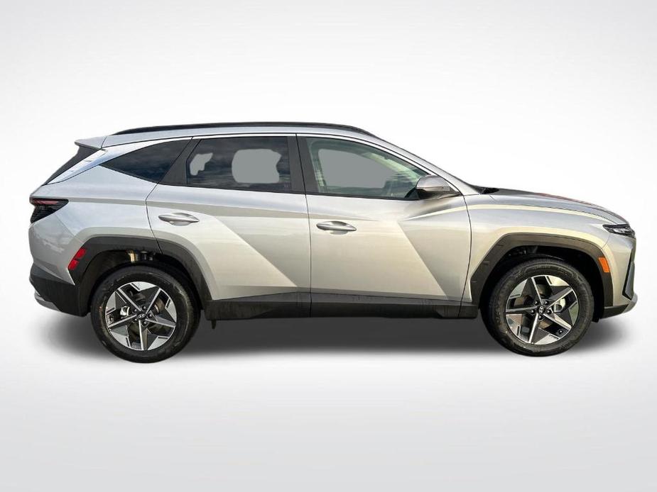 new 2025 Hyundai Tucson Hybrid car, priced at $36,120