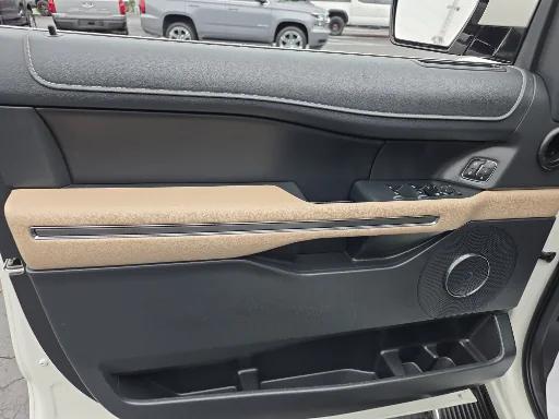 used 2023 Ford Expedition car, priced at $47,116