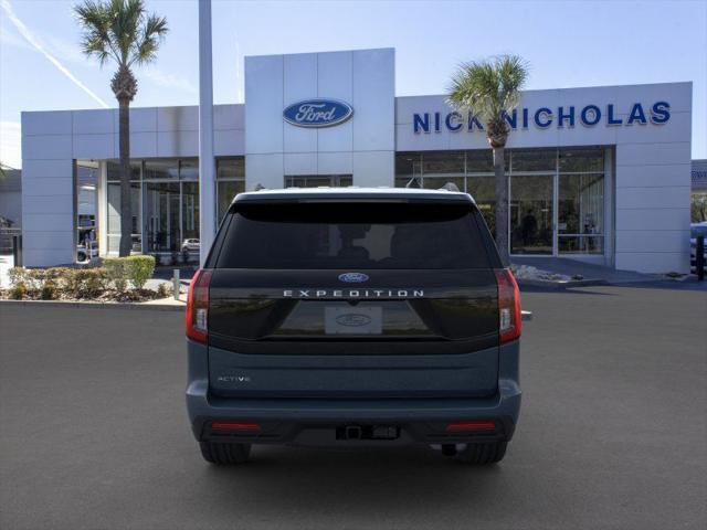 new 2025 Ford Expedition car, priced at $70,145