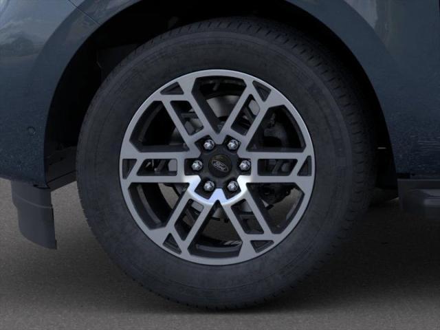 new 2025 Ford Expedition car, priced at $70,145