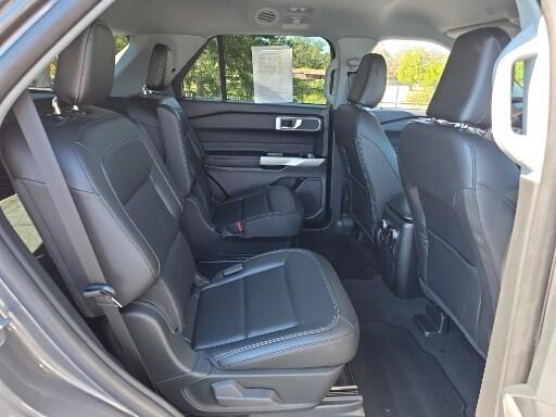 used 2023 Ford Explorer car