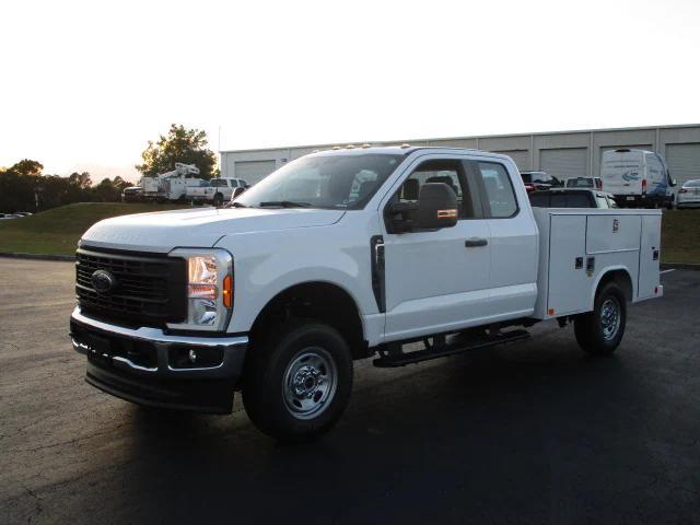 new 2025 Ford F-250 car, priced at $68,039