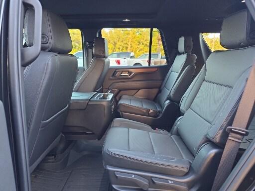 used 2025 GMC Yukon car, priced at $79,400