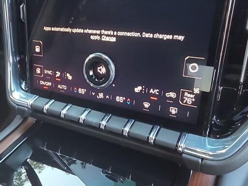 used 2025 GMC Yukon car, priced at $79,400