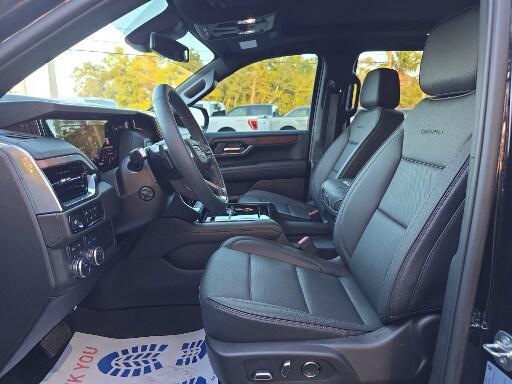 used 2025 GMC Yukon car, priced at $79,400