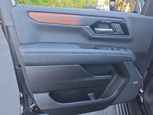 used 2025 GMC Yukon car, priced at $79,400