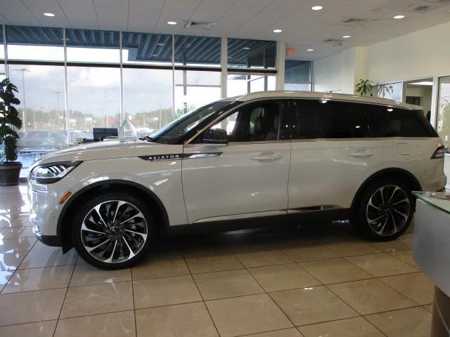 used 2022 Lincoln Aviator car, priced at $52,400