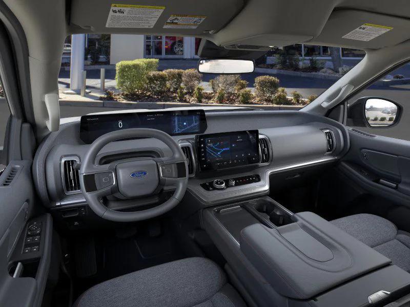 new 2025 Ford Expedition car, priced at $65,114