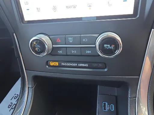 used 2024 Ford Edge car, priced at $30,400