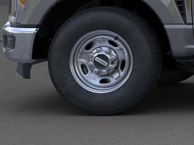 new 2025 Ford F-250 car, priced at $62,450