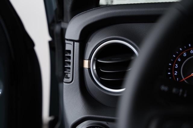 new 2025 Jeep Gladiator car, priced at $43,193
