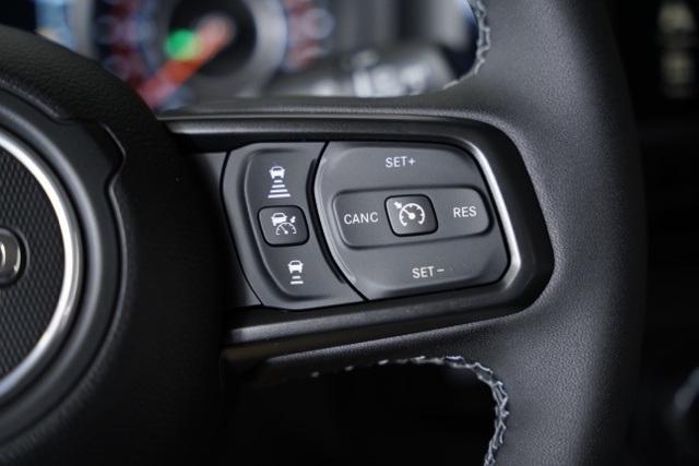 new 2025 Jeep Gladiator car, priced at $43,193