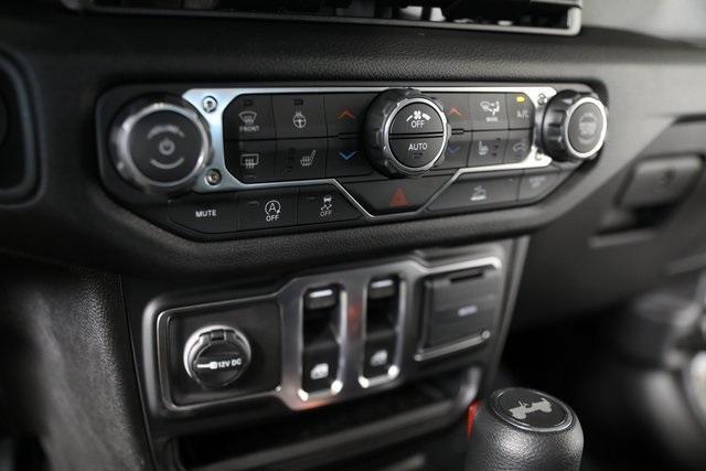 new 2025 Jeep Wrangler car, priced at $37,411