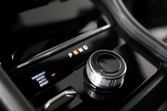 new 2025 Jeep Grand Cherokee car, priced at $46,184