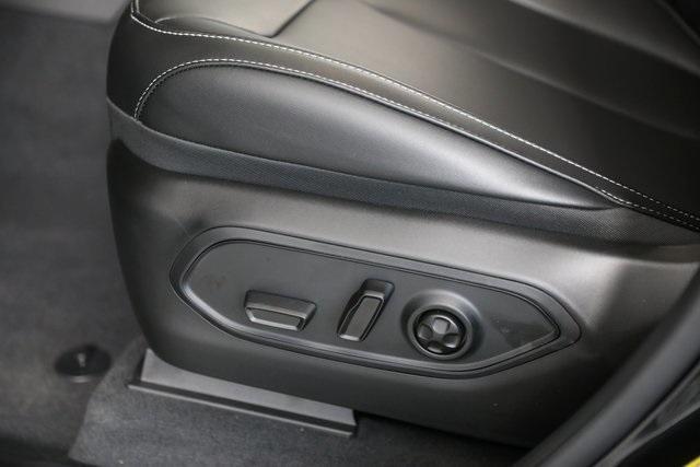 new 2025 Jeep Grand Cherokee car, priced at $46,184