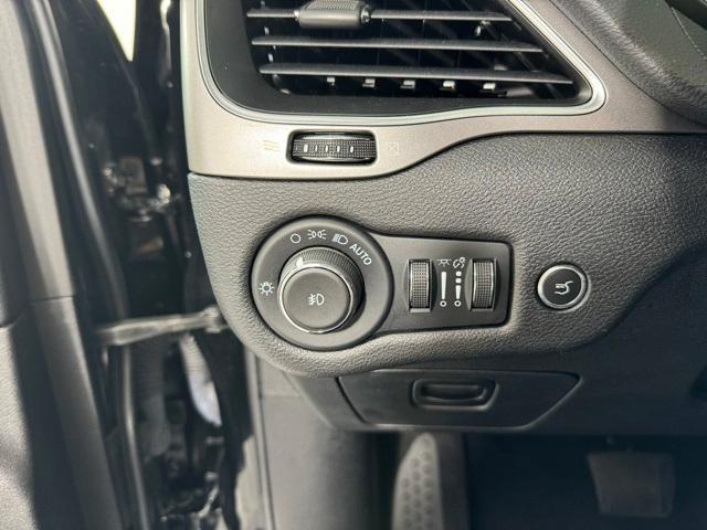 used 2021 Jeep Cherokee car, priced at $21,998