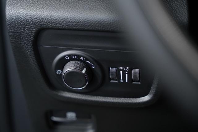 new 2025 Jeep Grand Cherokee L car, priced at $43,304