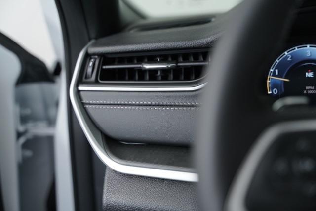 new 2025 Jeep Grand Cherokee L car, priced at $43,304