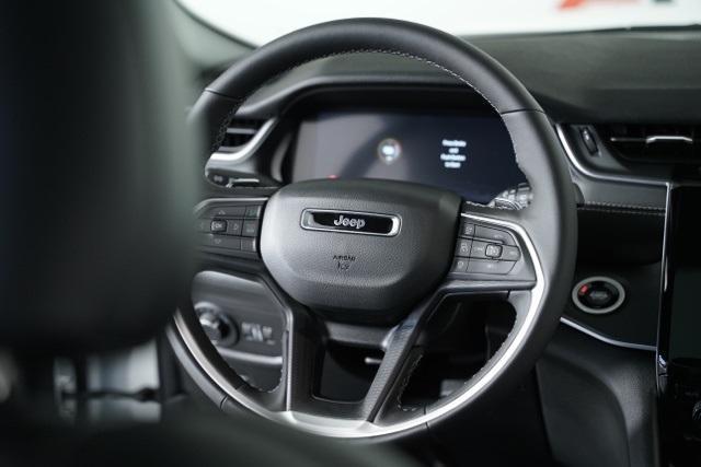 new 2025 Jeep Grand Cherokee L car, priced at $43,304