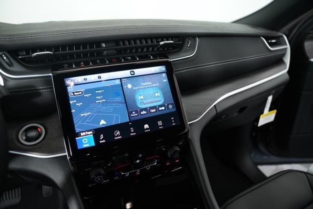 new 2025 Jeep Grand Cherokee car, priced at $42,395