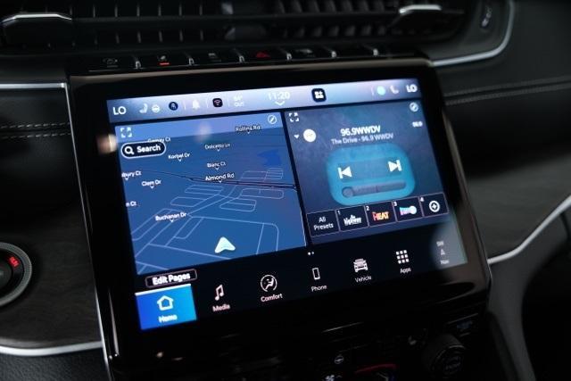 new 2025 Jeep Grand Cherokee car, priced at $42,395