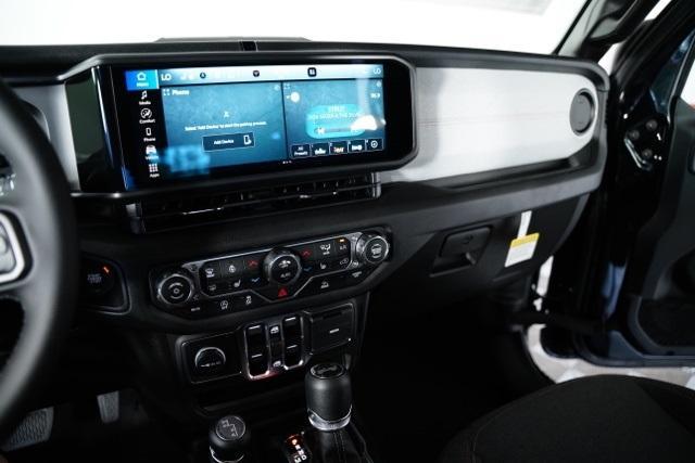 new 2025 Jeep Wrangler car, priced at $42,327