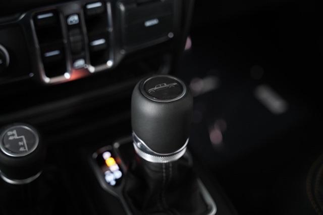new 2025 Jeep Gladiator car, priced at $42,008