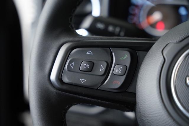 new 2025 Jeep Gladiator car, priced at $42,008