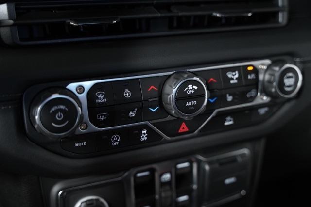 new 2025 Jeep Gladiator car, priced at $42,008