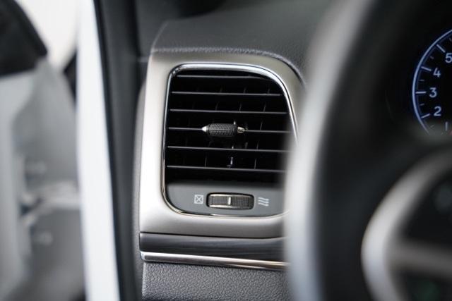 used 2022 Jeep Grand Cherokee WK car, priced at $29,242