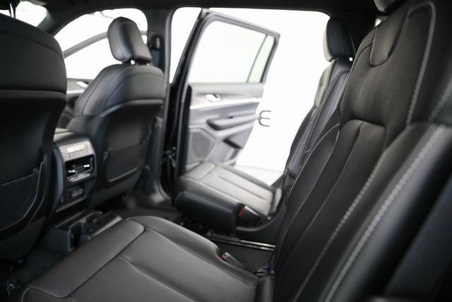new 2025 Jeep Grand Cherokee L car, priced at $47,722