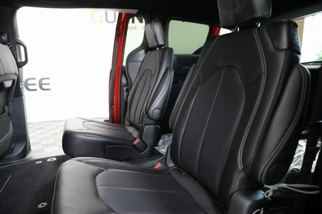 new 2025 Chrysler Pacifica car, priced at $40,610