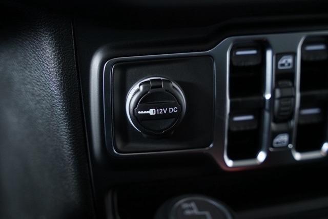 new 2025 Jeep Gladiator car, priced at $42,187